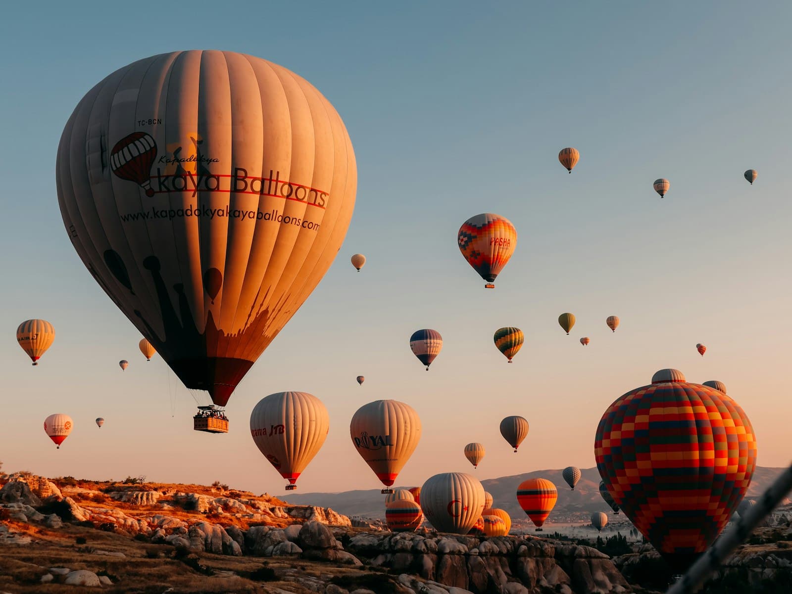 How to Get to Cappadocia from Istanbul: Flights, Airports & Transfers